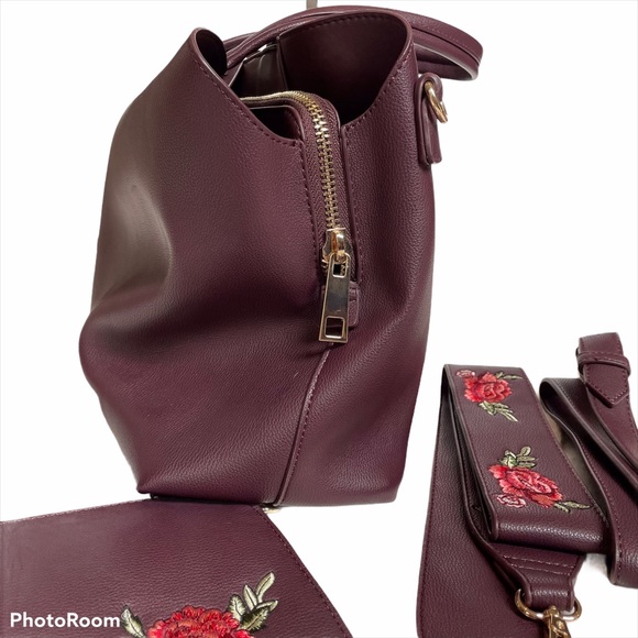 NWOT Dream Control bag w/ strap & change purse - Picture 12 of 16